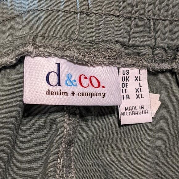 NWT D & Co Denim Company Olive Denim Shorts Woman's L - Picture 2 of 4